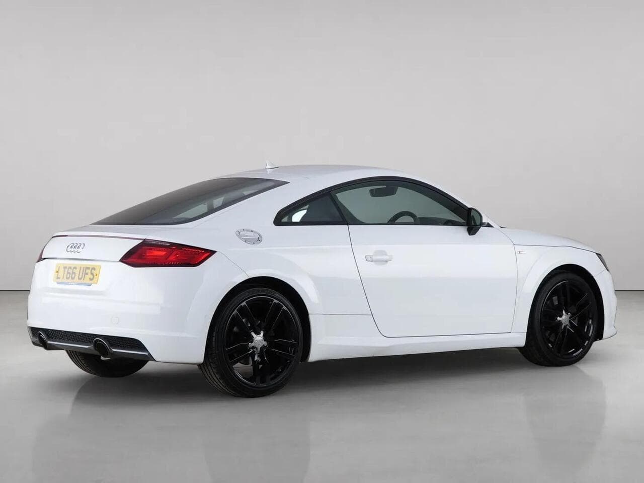 Audi TT thumbnail Rear Right