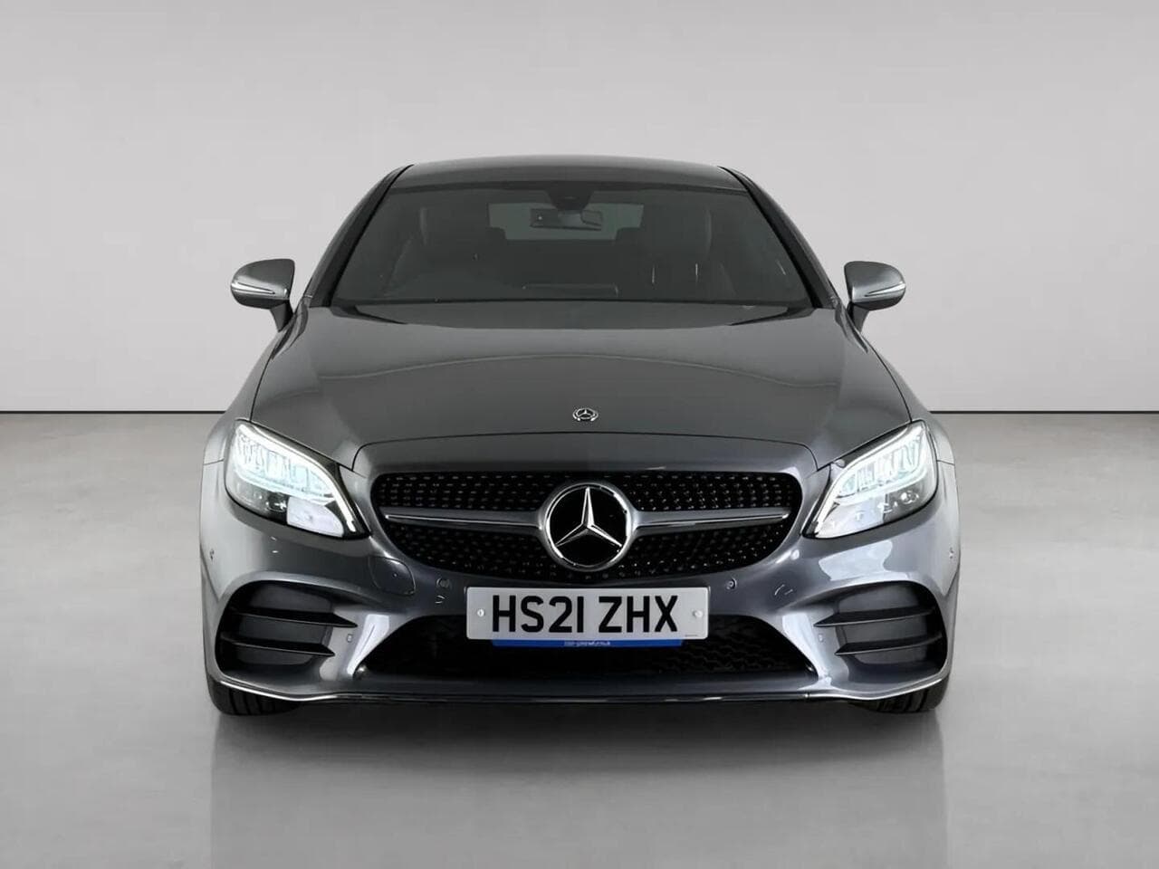 Mercedes-Benz C Class thumbnail Front