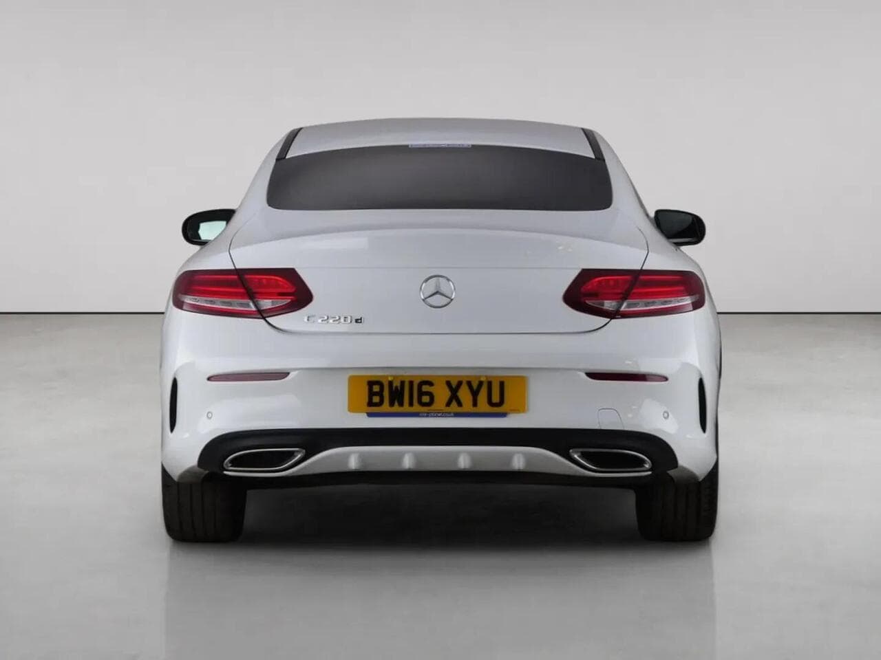 Mercedes-Benz C Class thumbnail Rear