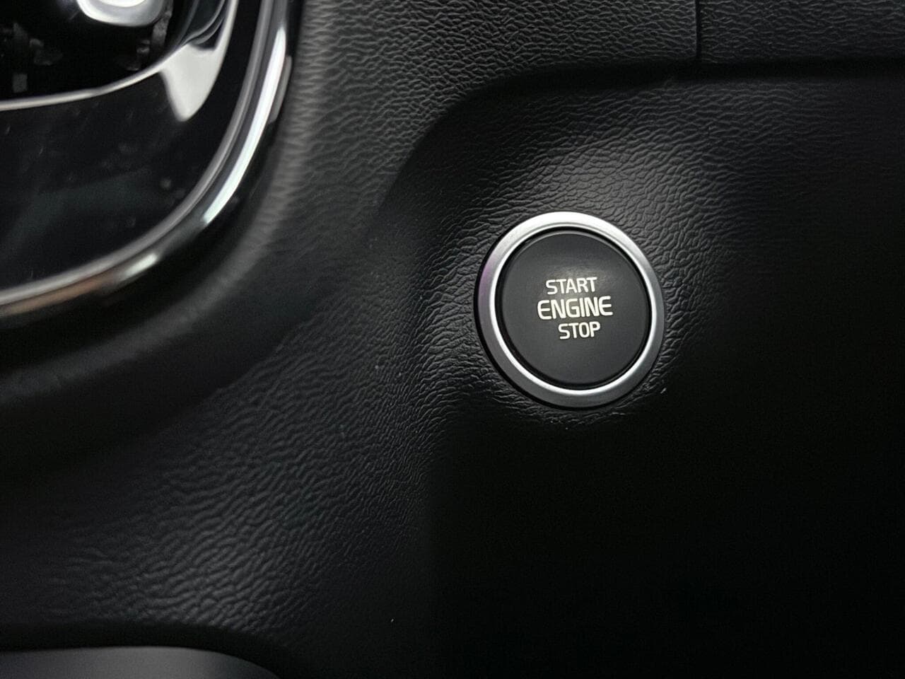 Volvo XC40 thumbnail Misc Controls