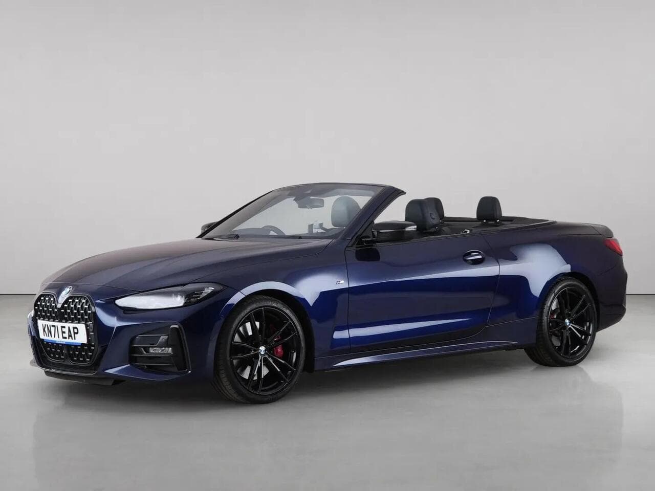 BMW 4 Series thumbnail Front Left