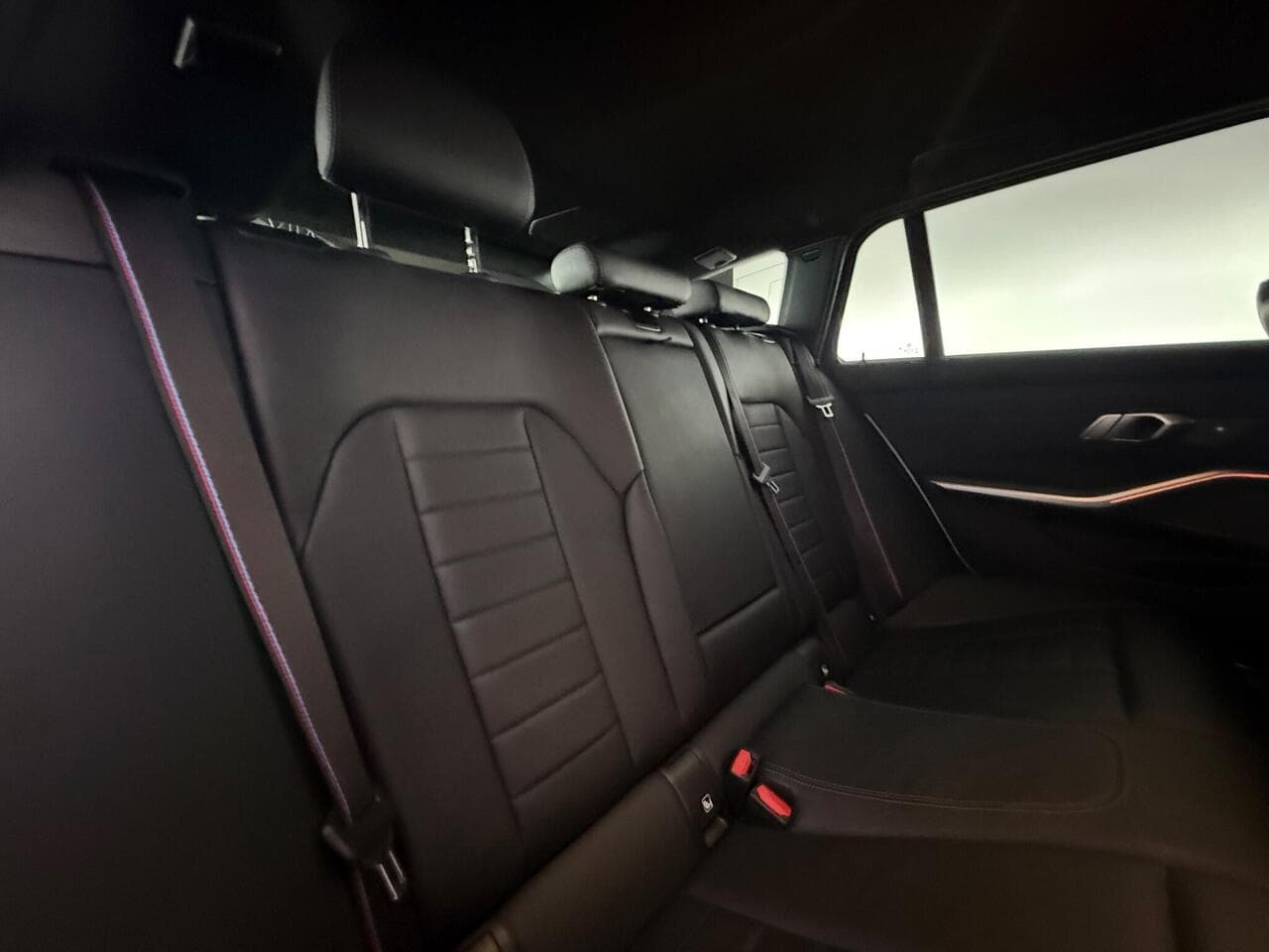 BMW 3 Series thumbnail Seats Rear
