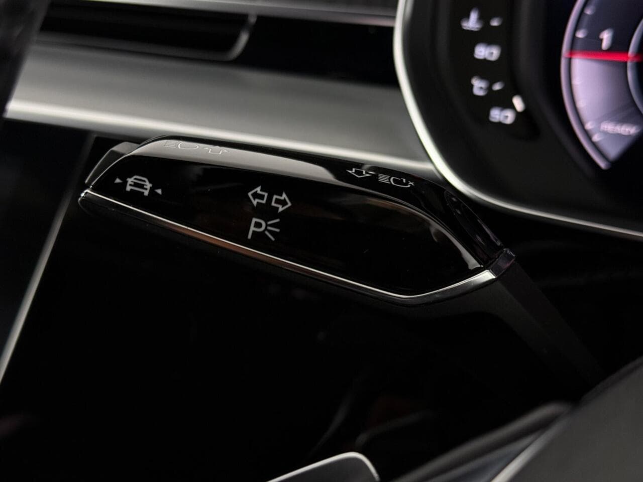Audi A8 thumbnail Misc Controls