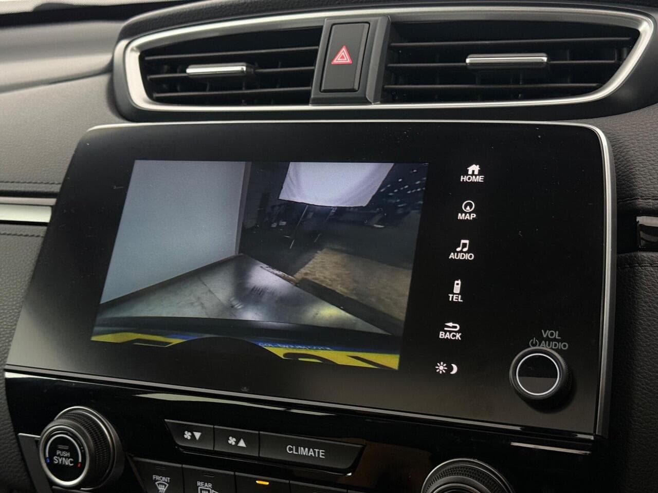 Honda CR-V thumbnail Infotainment System
