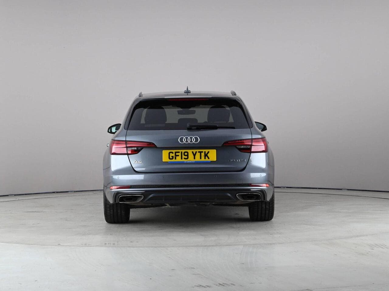 Audi A4 Avant thumbnail Rear