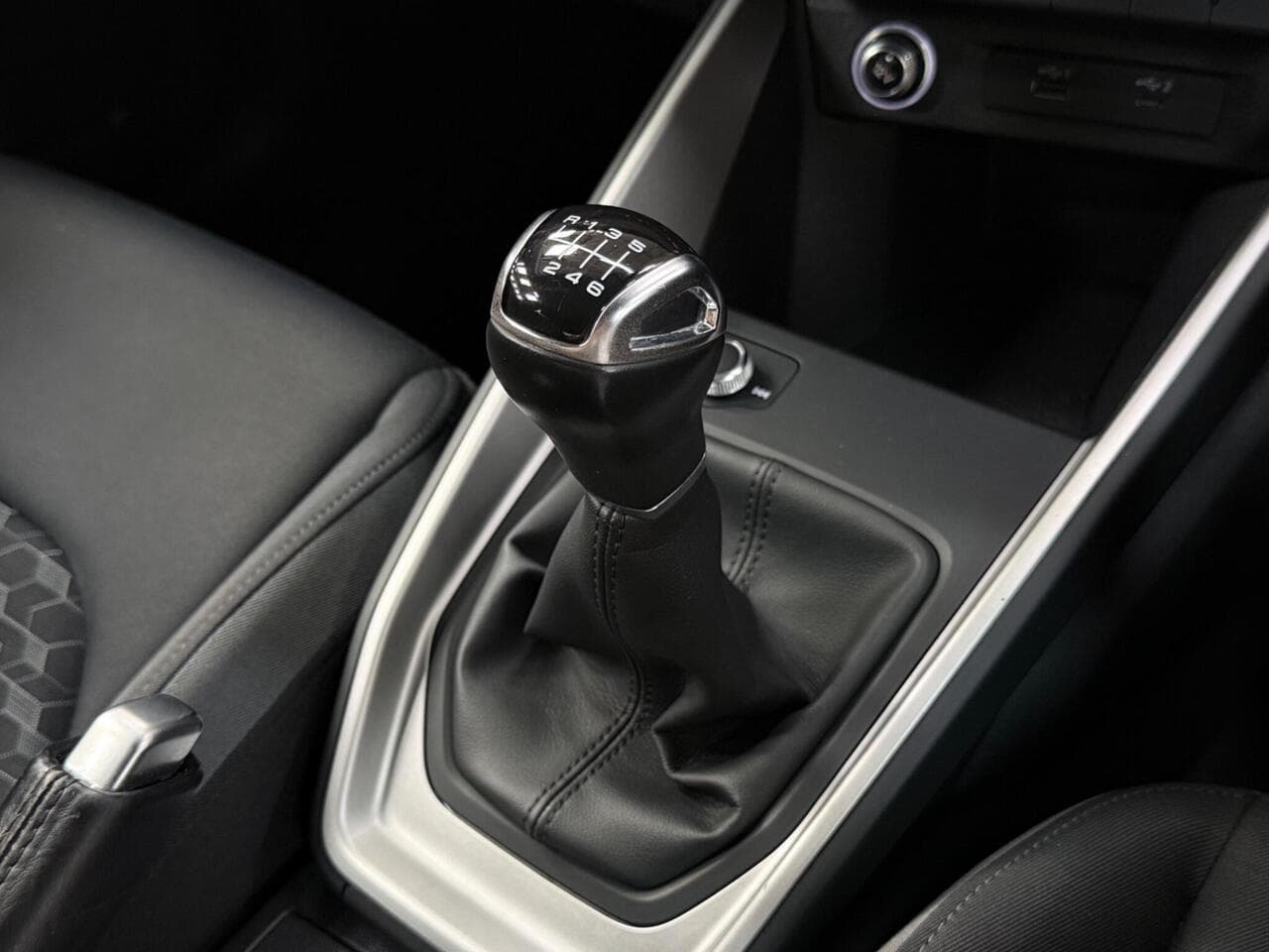 Audi A1 thumbnail Interior Front