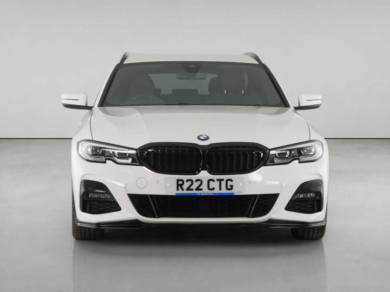 BMW 3 Series thumbnail Front