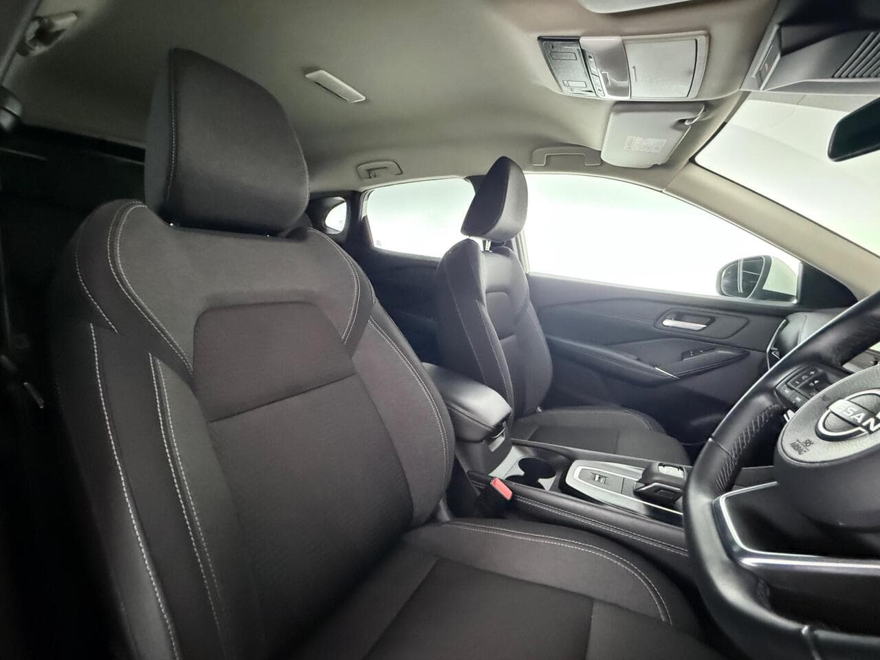 Nissan Qashqai thumbnail Seat Driver