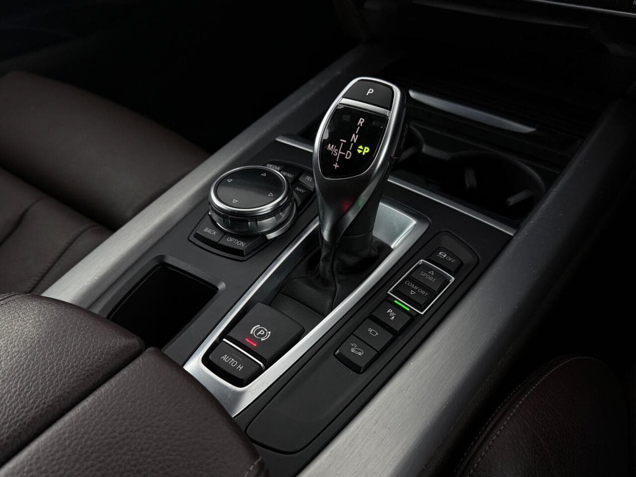 BMW X5 thumbnail Interior Front