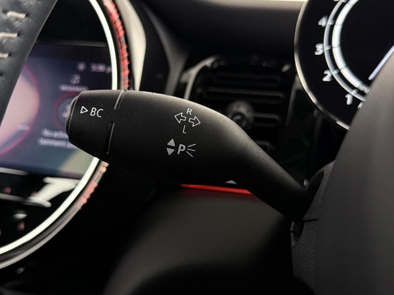 MINI Hatch thumbnail Misc Controls