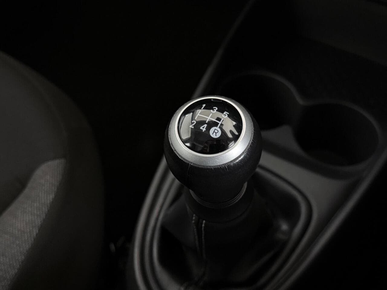 Toyota Aygo X thumbnail Interior Front