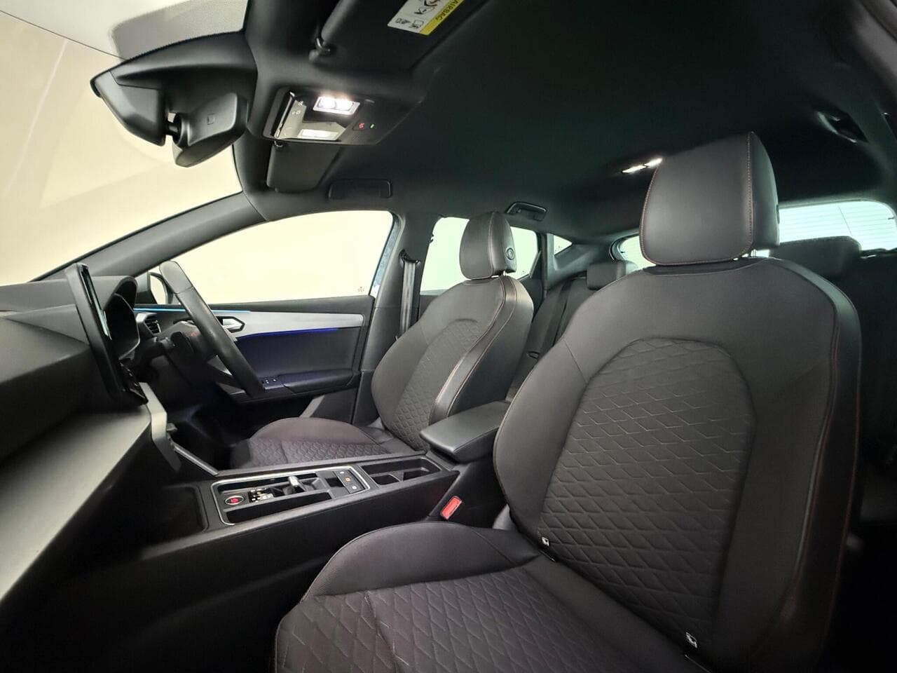 SEAT Leon thumbnail Seat Front Passenger