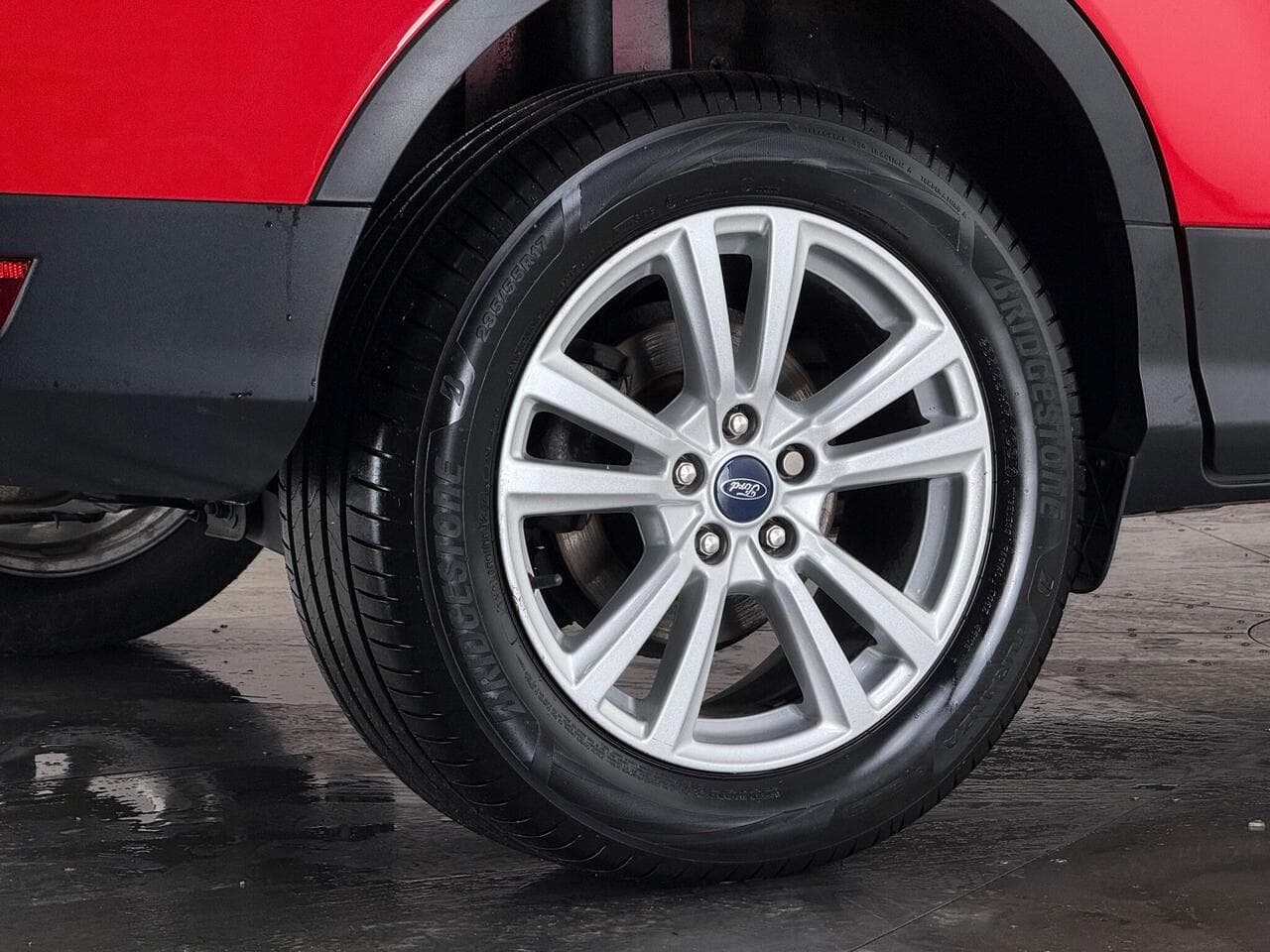 Ford Kuga thumbnail Wheel