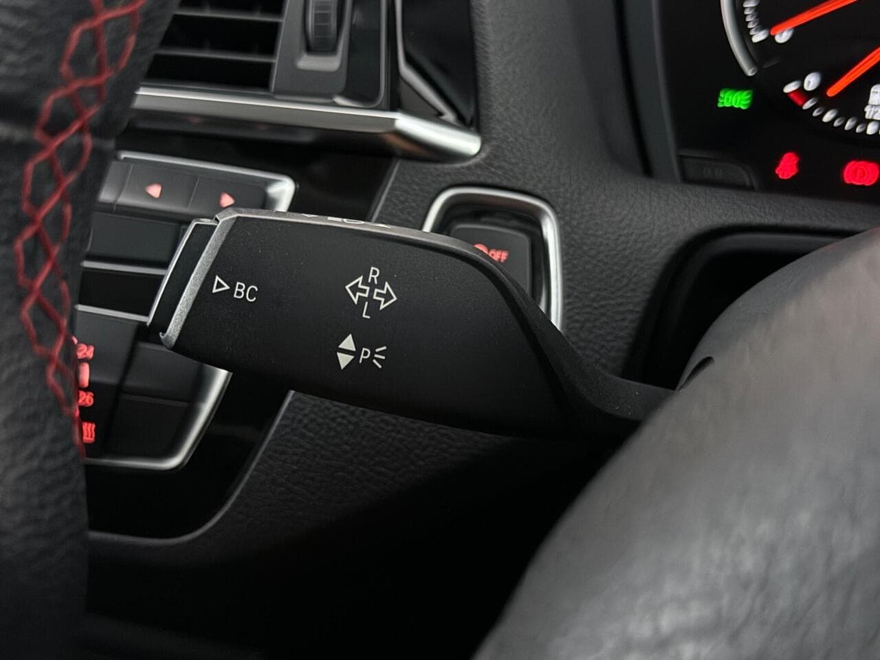 BMW 1 Series thumbnail Misc Controls