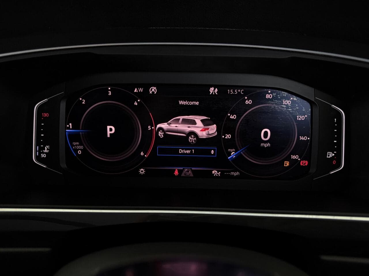 Volkswagen Tiguan thumbnail Driver Instruments