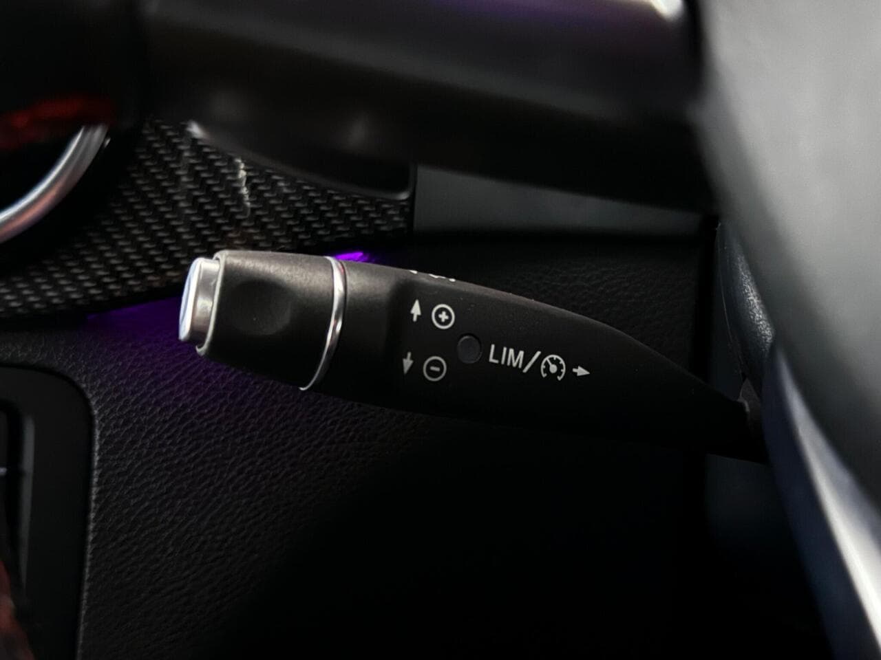 Mercedes-Benz B Class thumbnail Misc Controls
