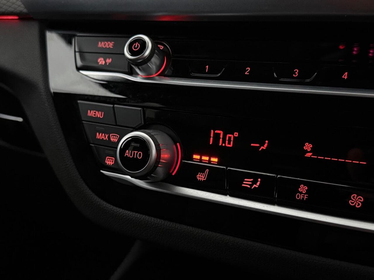 BMW X4 thumbnail Misc Controls