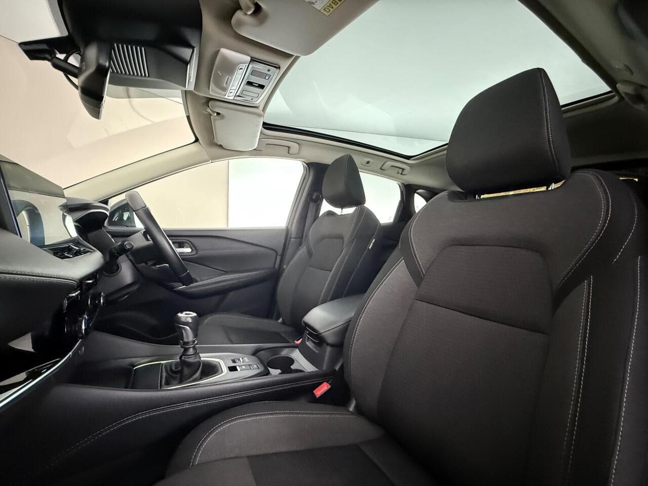Nissan Qashqai thumbnail Seat Front Passenger