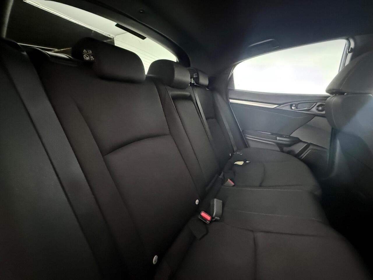 Honda Civic thumbnail Seats Rear