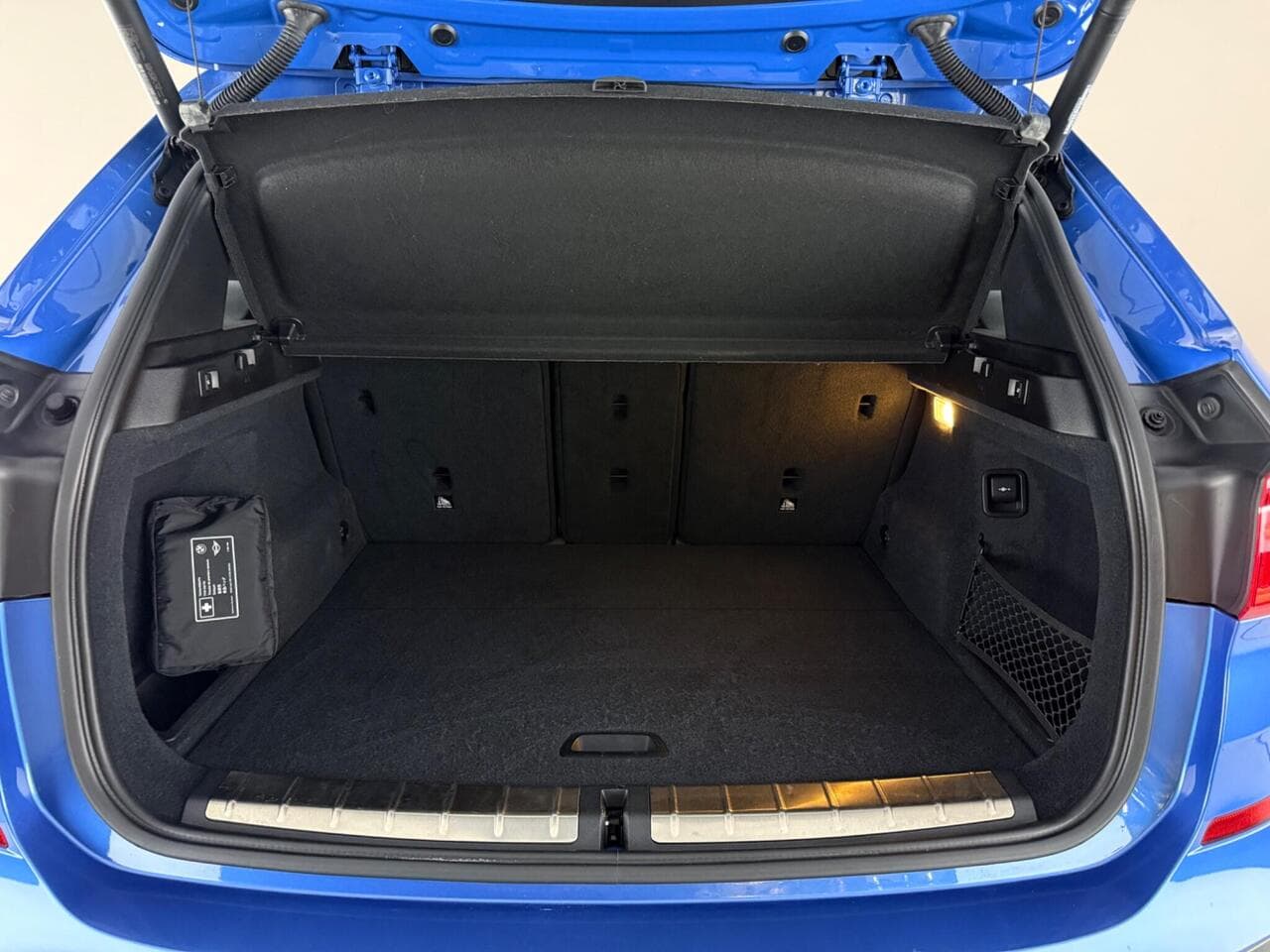 BMW X1 thumbnail Boot