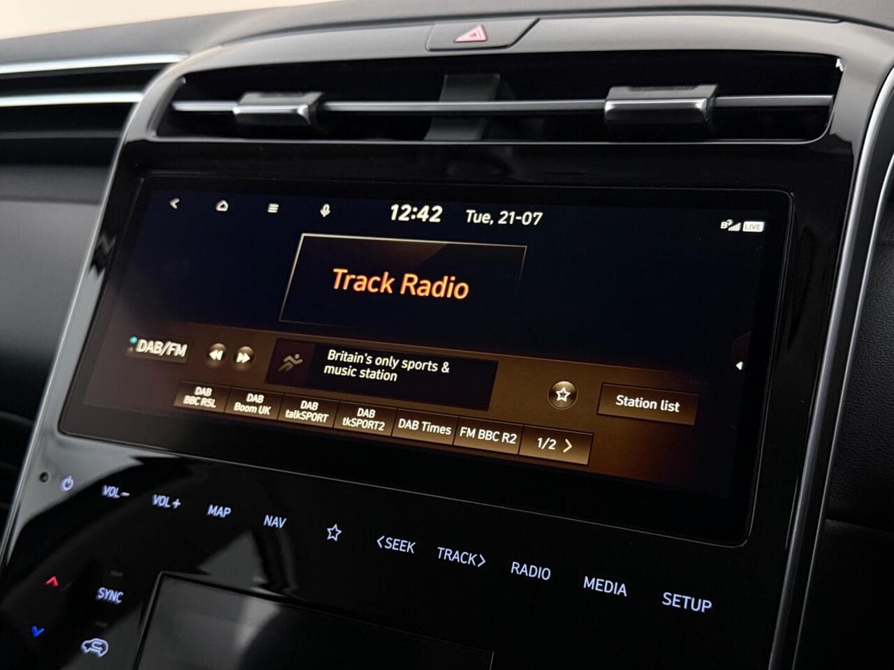 Hyundai TUCSON thumbnail Infotainment System