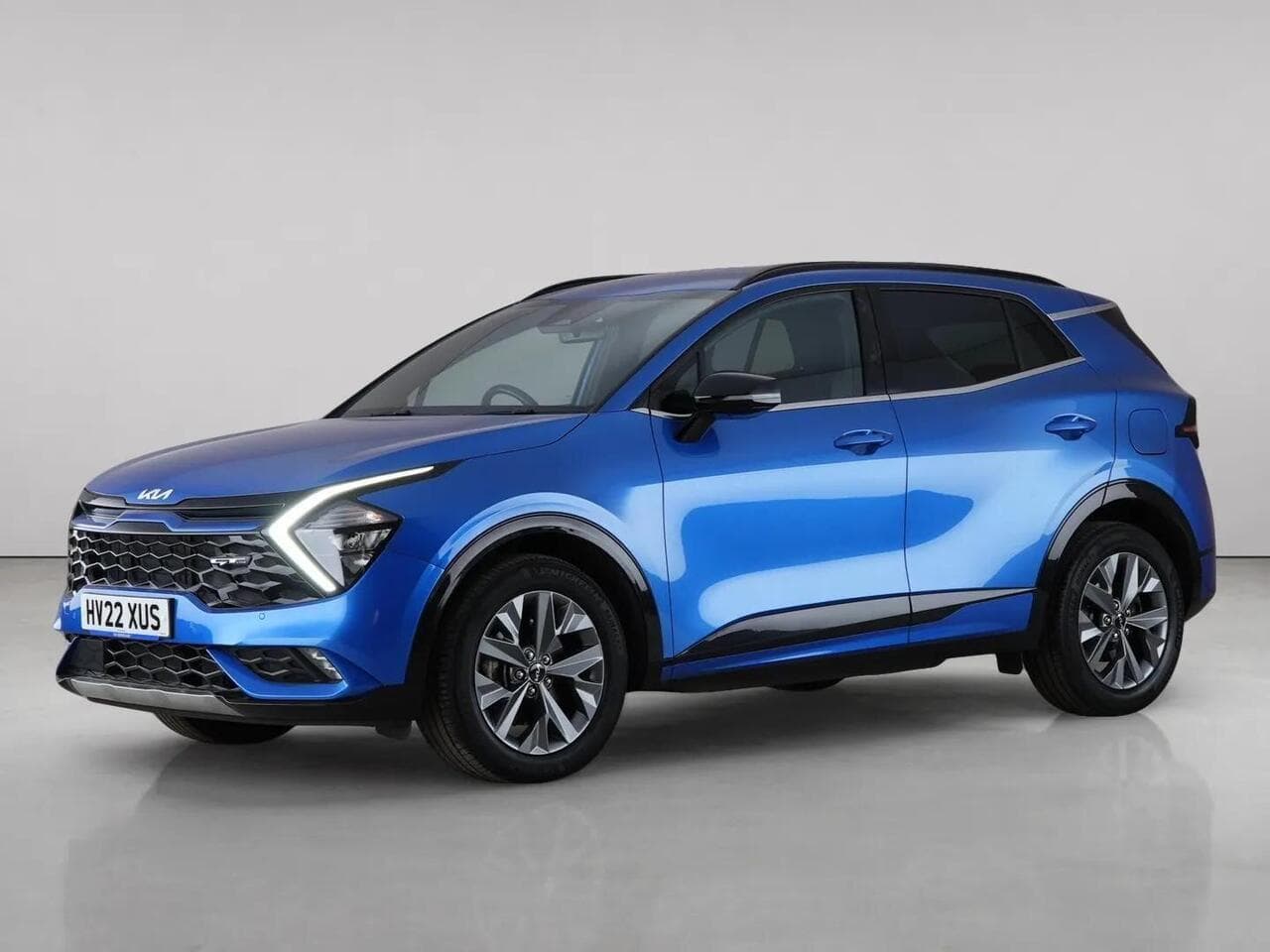 Kia Sportage thumbnail Front Left