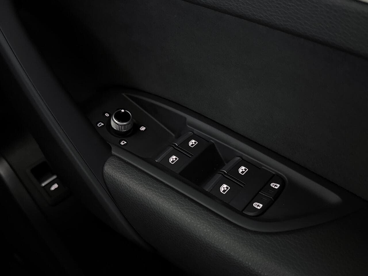 Audi Q5 thumbnail Misc Controls
