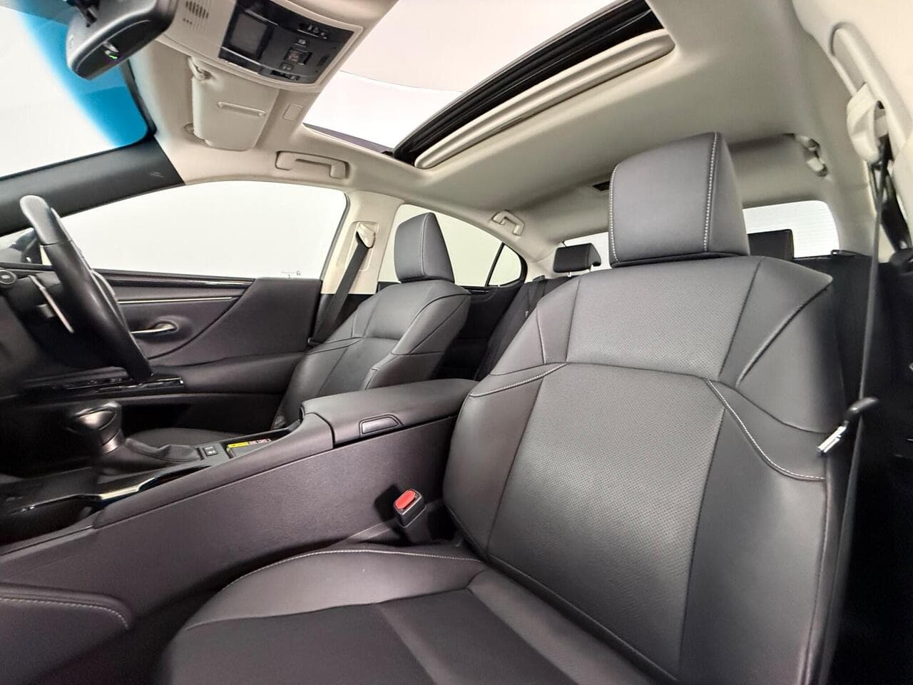 Lexus ES thumbnail Seat Front Passenger