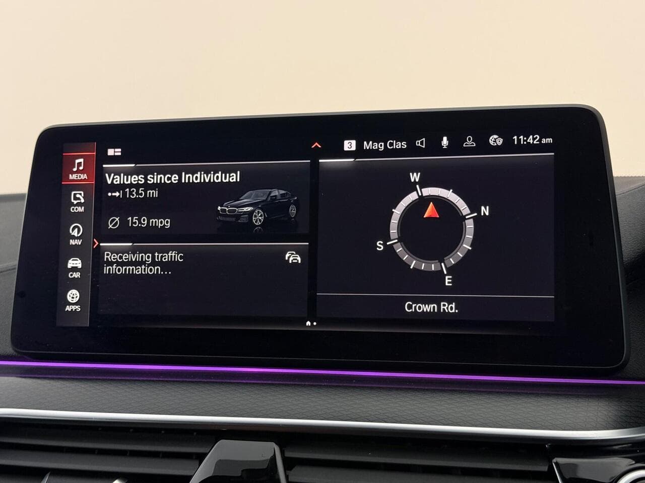 BMW 5 Series thumbnail Infotainment System