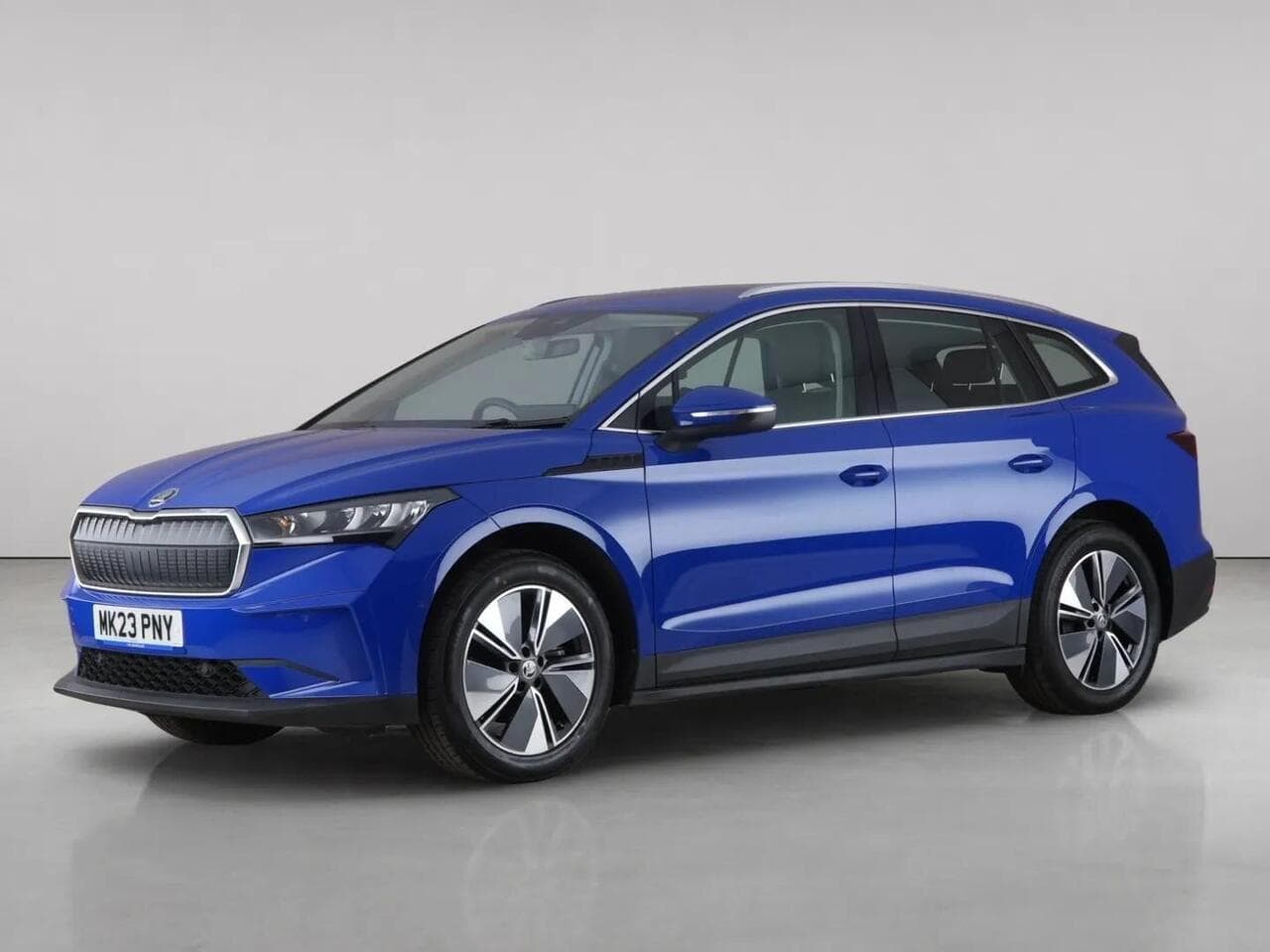 Skoda Enyaq thumbnail Front Left