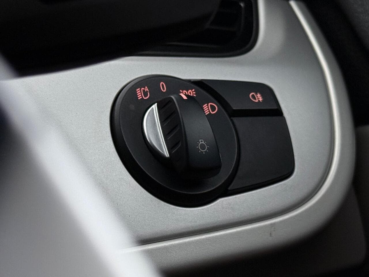 BMW Z4 thumbnail Misc Controls