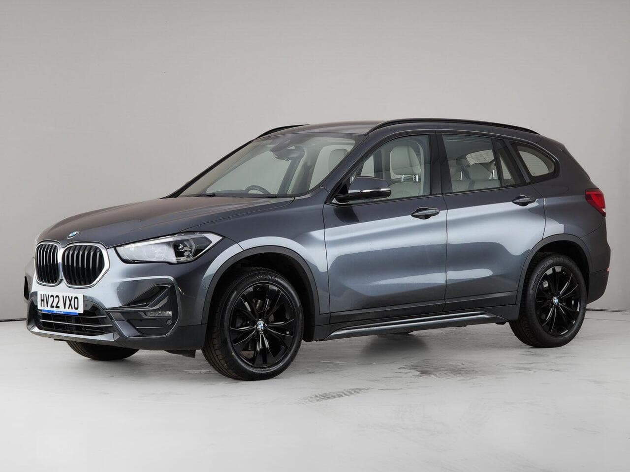 BMW X1 thumbnail Front Left