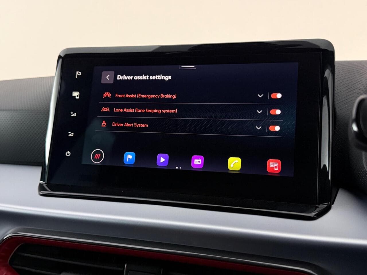 SEAT Arona thumbnail Infotainment System