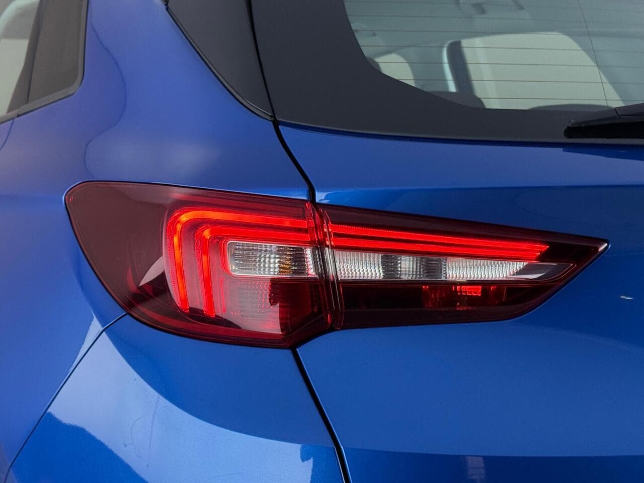 Vauxhall Grandland X thumbnail Lights Rear