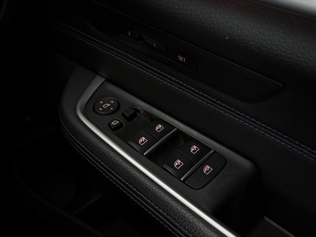 BMW 6 Series Gran Turismo thumbnail Misc Controls