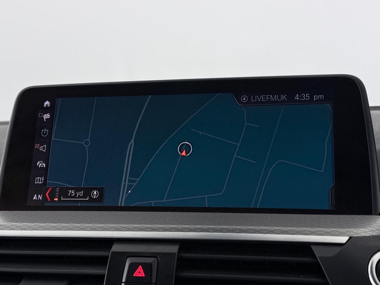 BMW X4 thumbnail Infotainment System