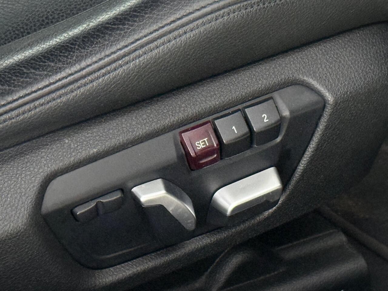 BMW 4 Series Gran Coupe thumbnail Misc Controls