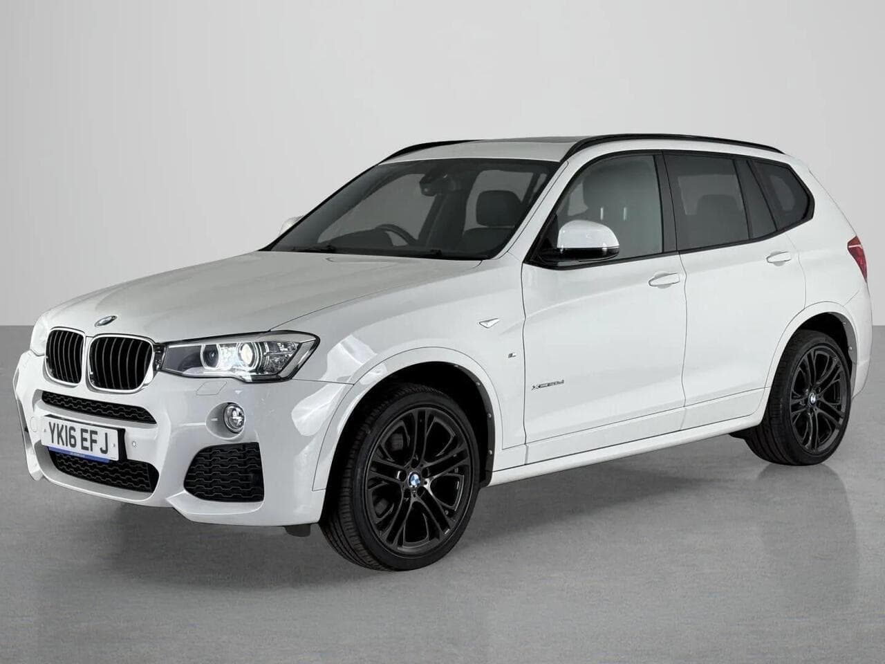 BMW X3 thumbnail Front Left