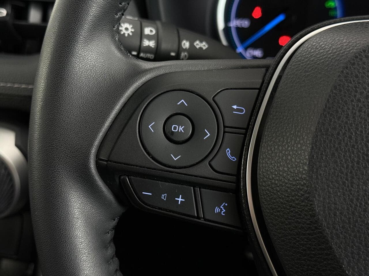Toyota RAV4 thumbnail Misc Controls