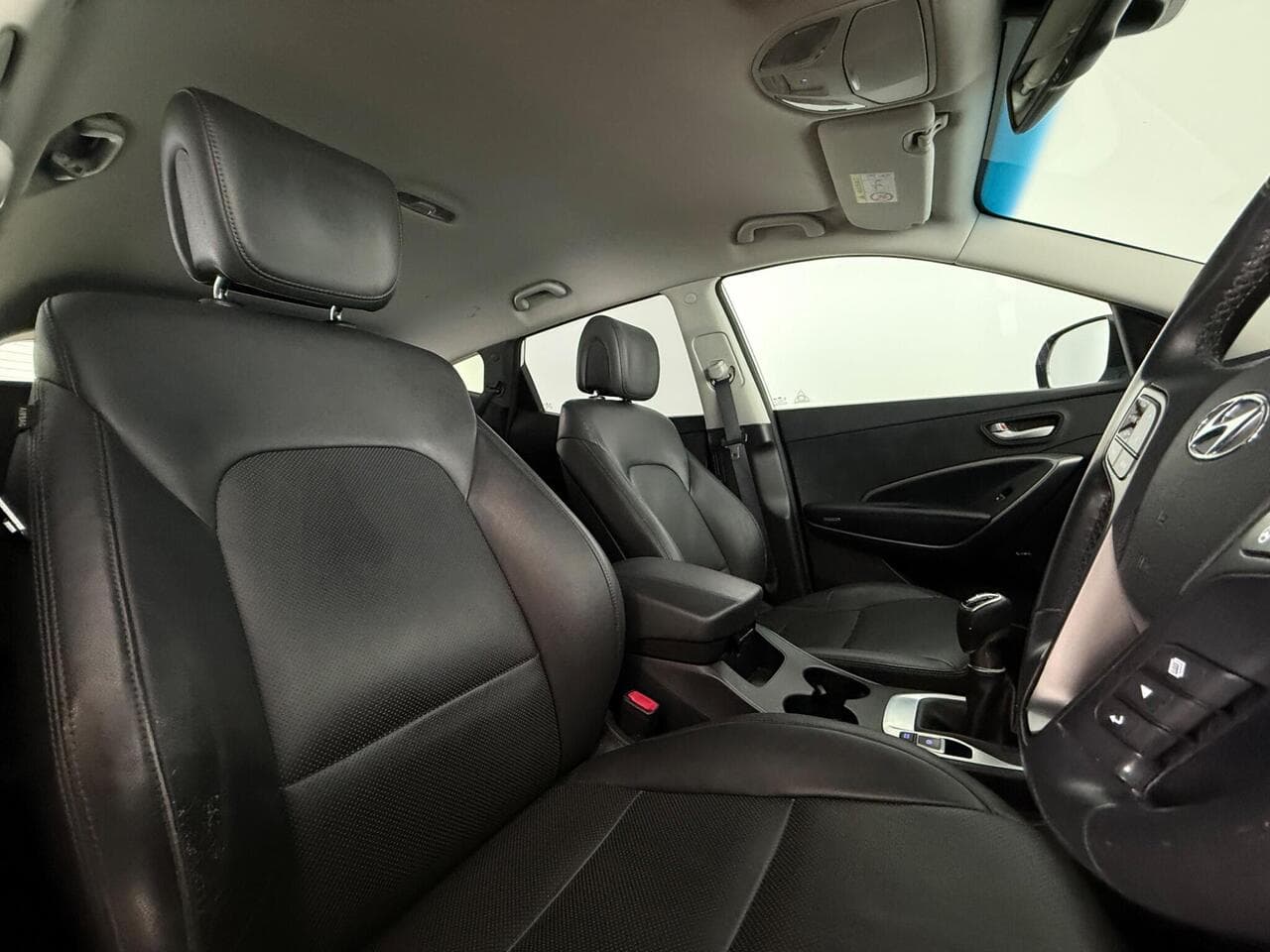 Hyundai Santa Fe thumbnail Seat Driver