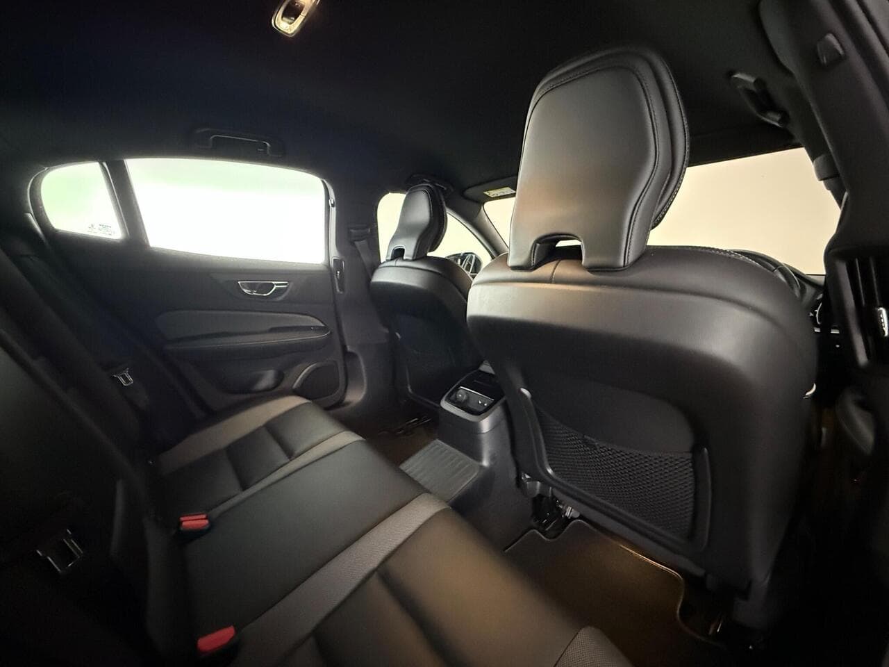 Volvo S60 thumbnail Seats Rear