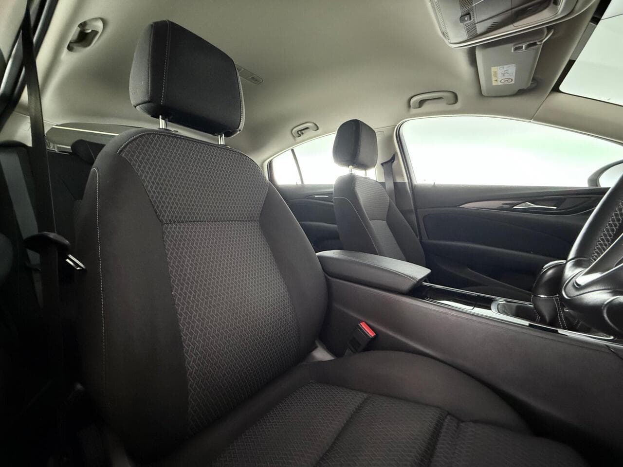 Vauxhall Insignia thumbnail Seat Driver