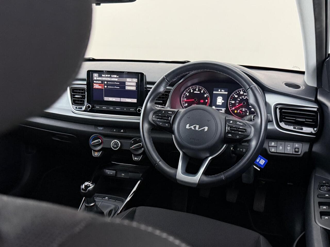 Kia Rio thumbnail Steering Wheel