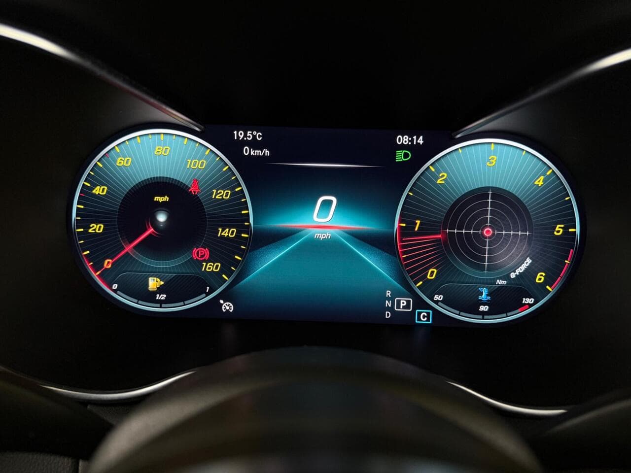 Mercedes-Benz C Class thumbnail Driver Instruments