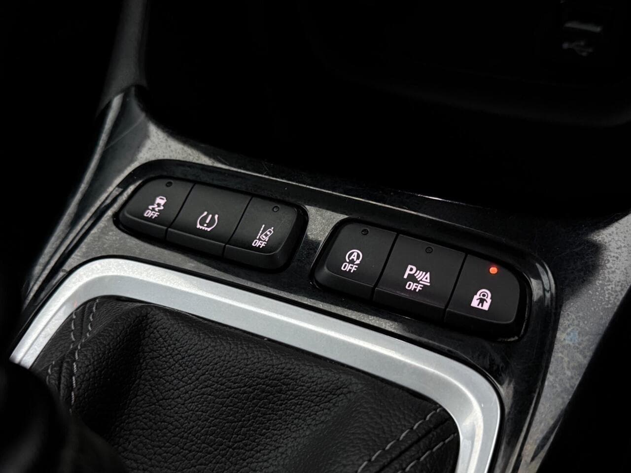 Vauxhall Crossland thumbnail Misc Controls
