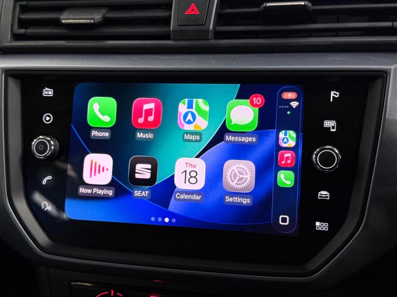 SEAT Arona thumbnail Infotainment System