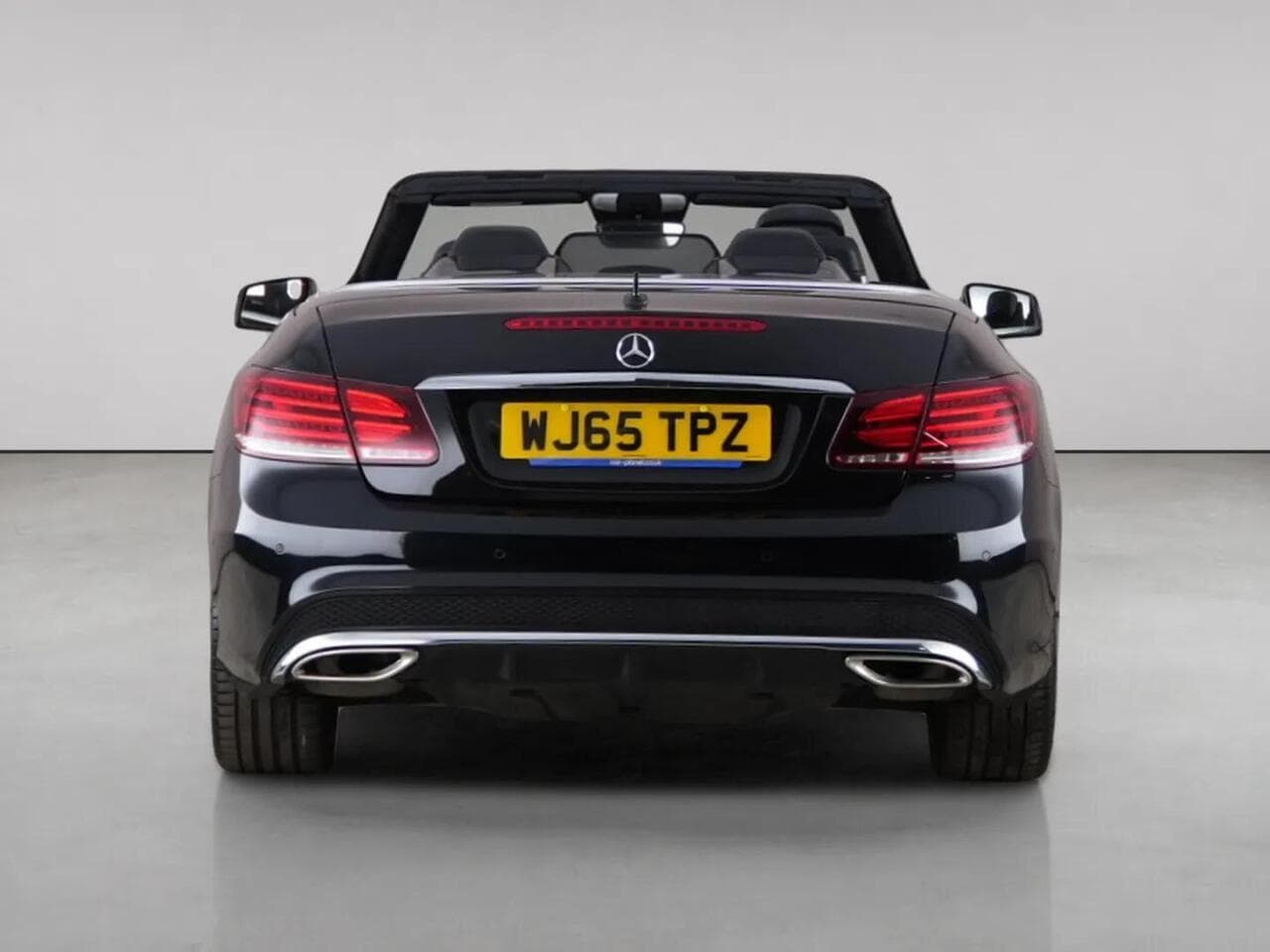 Mercedes-Benz E Class thumbnail Rear