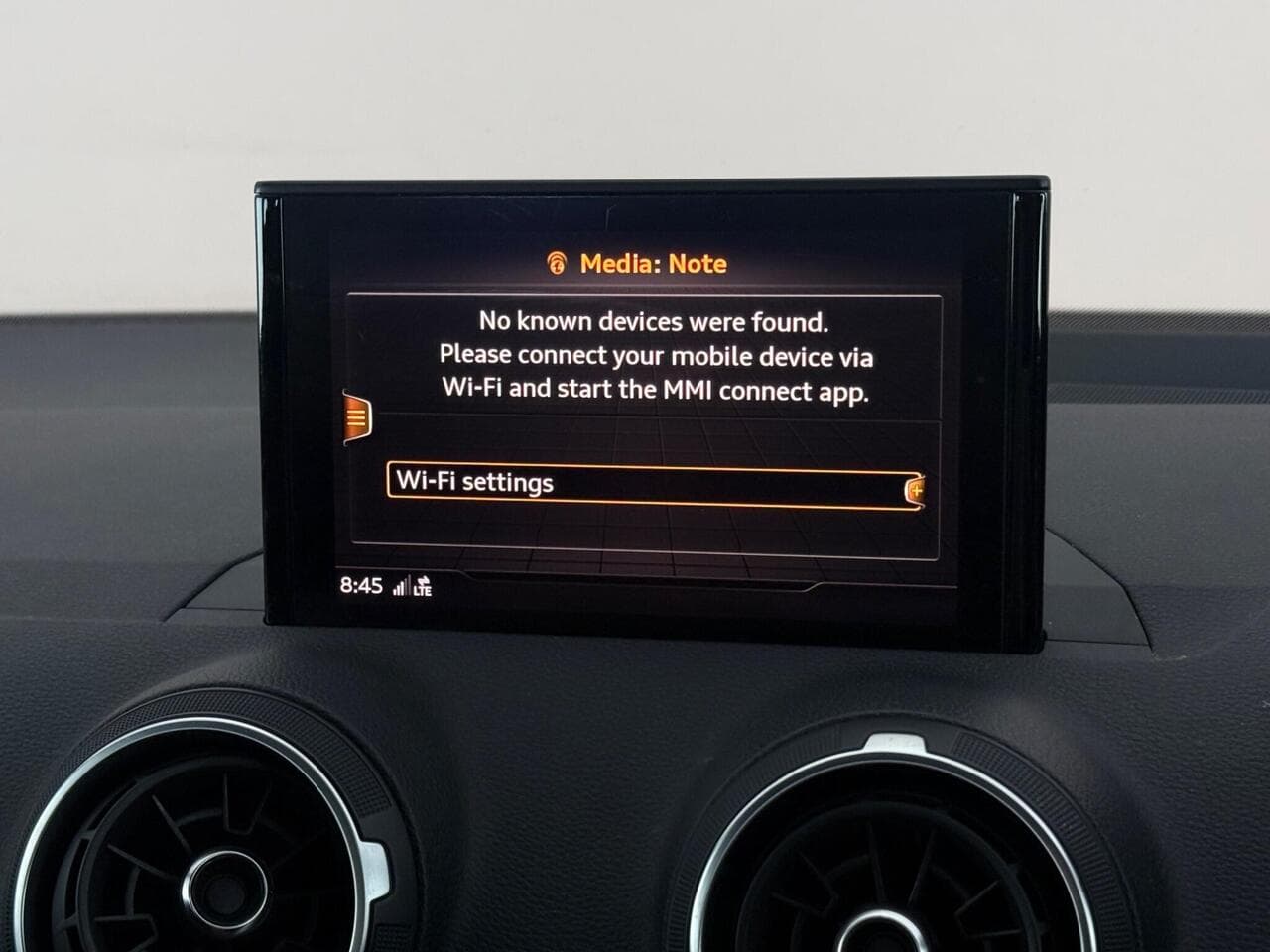 Audi Q2 thumbnail Infotainment System