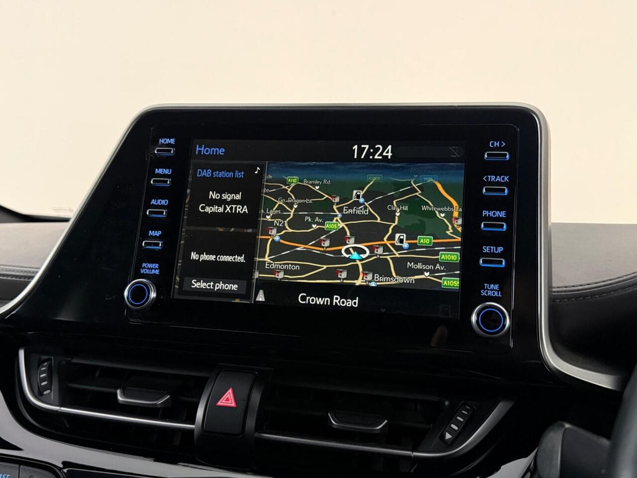 Toyota C-HR thumbnail Infotainment System