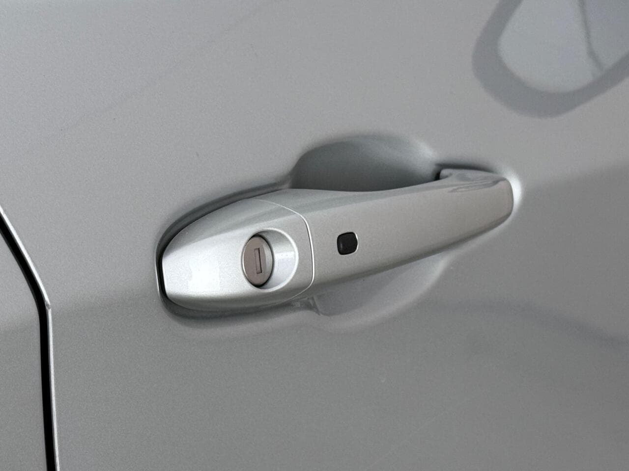 Jeep Compass thumbnail Door Handle Exterior
